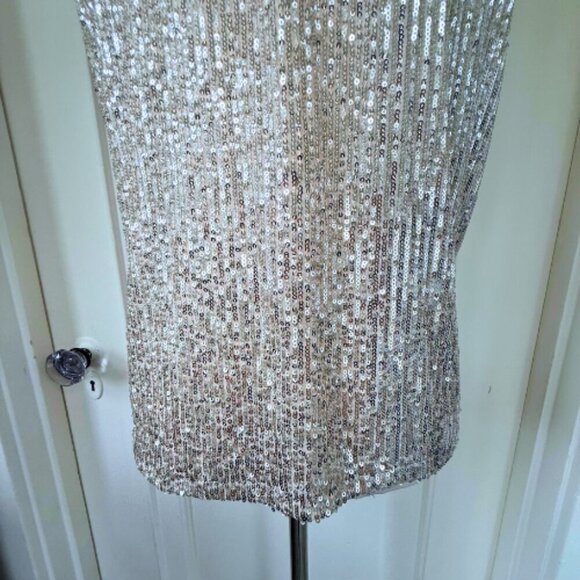CECE Silver Sequin Cap Sleeve V-Neck Top Size M - Picture 9 of 12